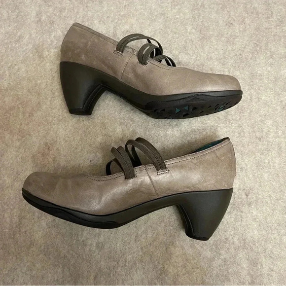 Merrell Cycling Evera Cross Gray Leather Slip on Performance Heels Women’s 7.5 - Picture 8 of 12